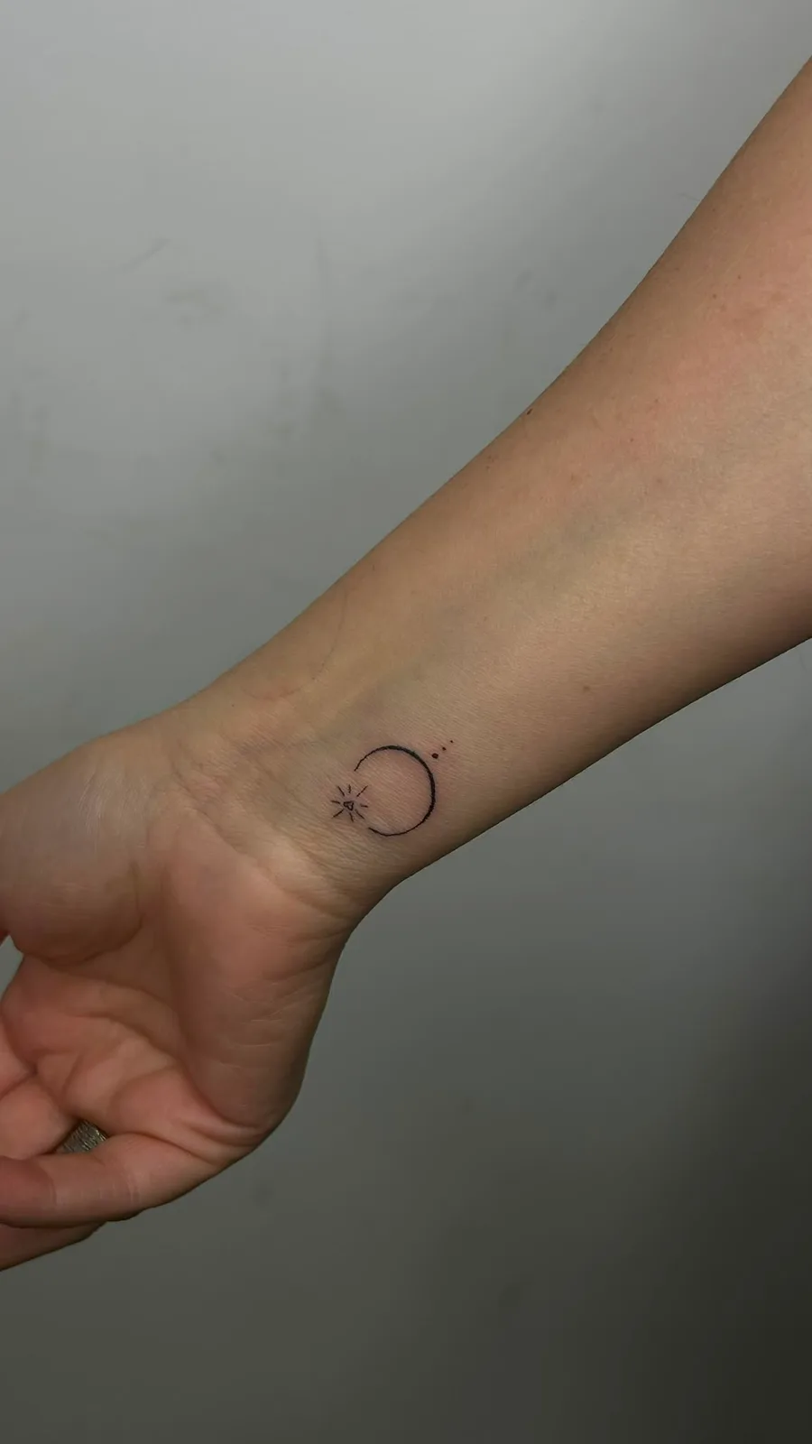 קעקוע Fine Line עדין בקו דק — עבודה 16